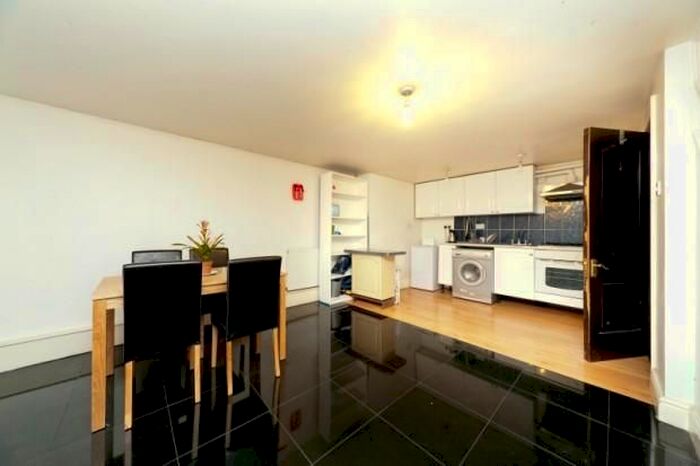 1 Bedroom Flat To Rent In Caledonian Road, Islington, London, N7