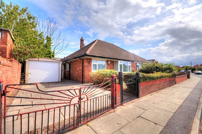 2 Bedroom Semi-Detached Bungalow For Sale In Windmill Avenue, Liverpool, L23