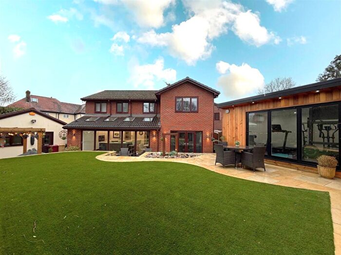5 Bedroom Detached House For Sale In St. James Street, Westhoughton, Bolton, BL5