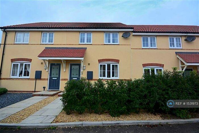 3 Bedroom Terraced House To Rent In Longford, Longford, GL2