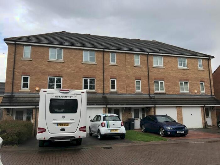 3 Bedroom Terraced House To Rent In Turnford, Broxbourne, EN10