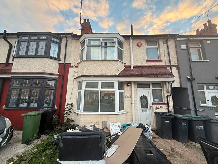 3 Bedroom Terraced House To Rent In Beechwood Road, Luton, LU4