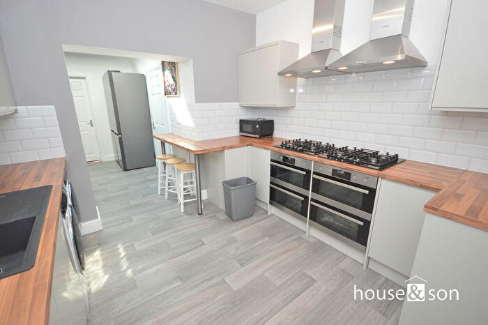 8 Bedroom Detached House To Rent In Ensbury Park Road, Ensbury Park, BH9