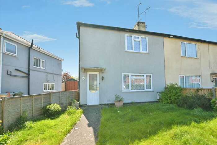 3 Bedroom Semi-Detached House For Sale In Mickledale Lane, Bilsthorpe, Newark, NG22