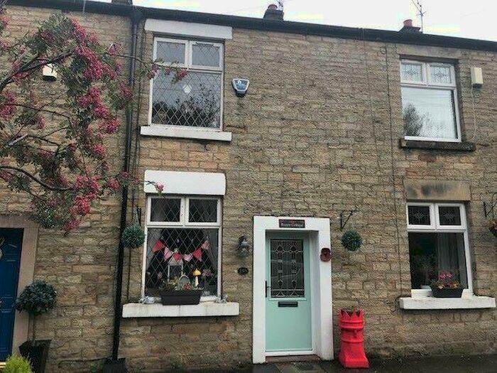 2 Bedroom Cottage To Rent In Montagu Street, Stockport, SK6