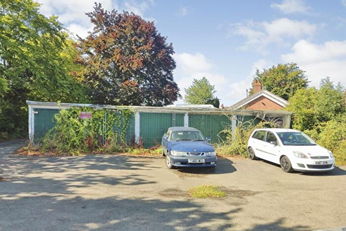 Garage / Parking For Sale In Garages, Town Ground, Butlers Marston, Warwick, CV35
