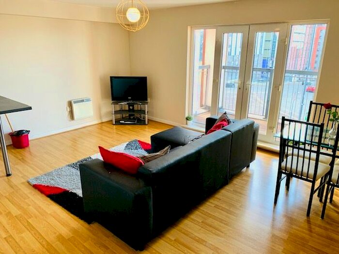 2 Bedroom Flat To Rent In Gilmartin Grove, Liverpool L6