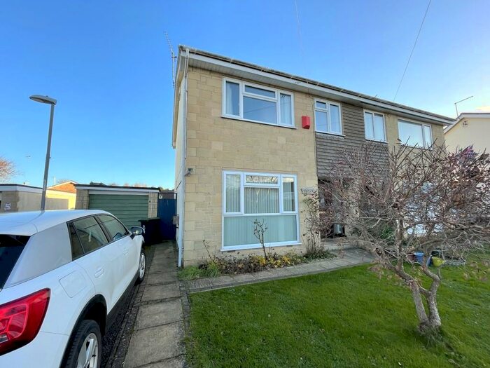 3 Bedroom Semi-Detached House To Rent In Boyle Close, DT10