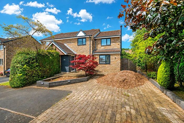 3 Bedroom Semi-Detached House For Sale In Kilnsey Mews, West Lane, Baildon, Shipley, BD17