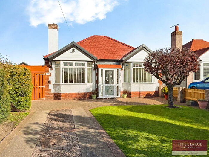 2 Bedroom Detached Bungalow For Sale In Bryncoed Park, Rhyl, LL18