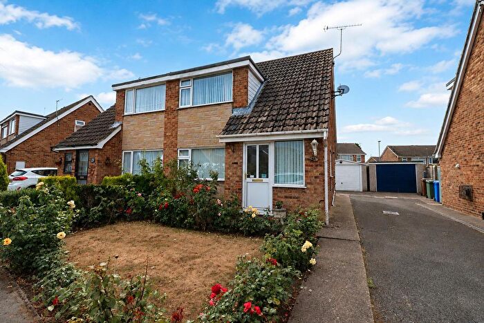 2 Bedroom Semi Detached House For Sale In Croft Close, Market Weighton, York, YO43