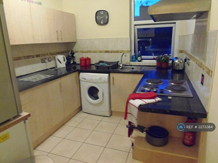 2 Bedroom Terraced House To Rent In Aston Street, Leeds, LS13