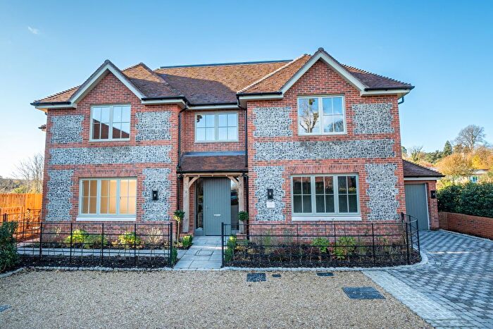 4 Bedroom Detached House For Sale In The Barns At Church Farm, Sparsholt, SO21