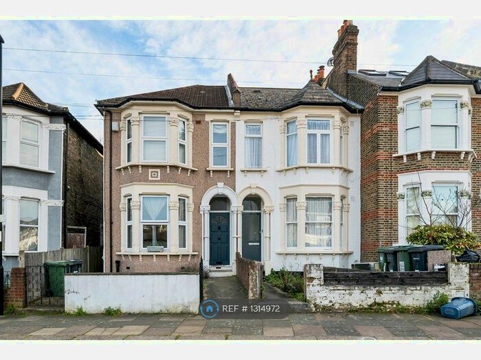2 Bedroom Flat To Rent In Fordyce Road, London SE13