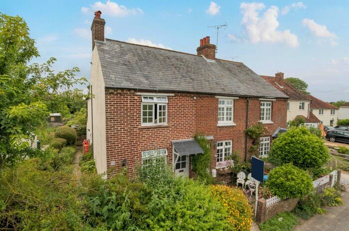 2 Bedroom End Of Terrace House For Sale In Church Road, Aldingbourne, PO20