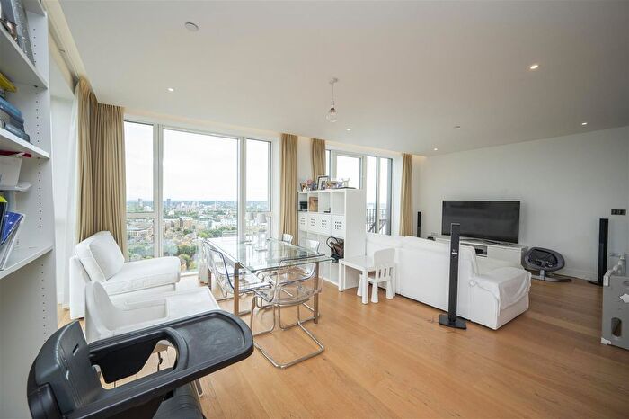 3 Bedroom Flat To Rent In Vaughan Way, London, E1W