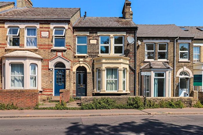 3 Bedroom Terraced House For Sale In Mill Road, Cambridge, CB1