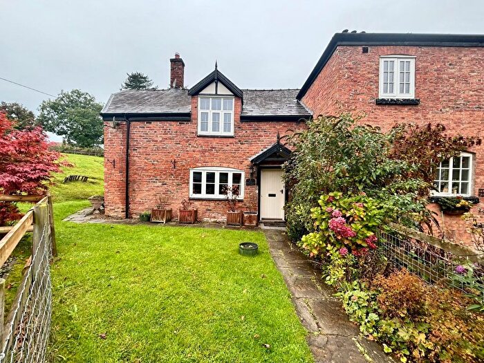 3 Bedroom Property To Rent In Darnhall, Winsford, CW7