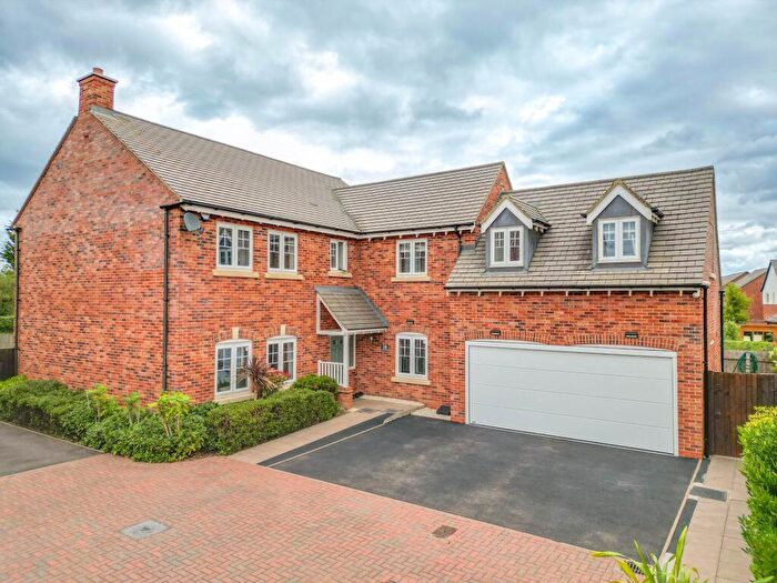 5 Bedroom Detached House For Sale In Greendale Road, Nuneaton, CV11