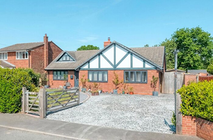 3 Bedroom Detached Bungalow For Sale In Summerfield Lane, Kidderminster, DY11