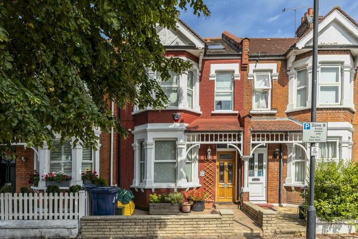 3 Bedroom Property To Rent In Eridge Road, London, W4