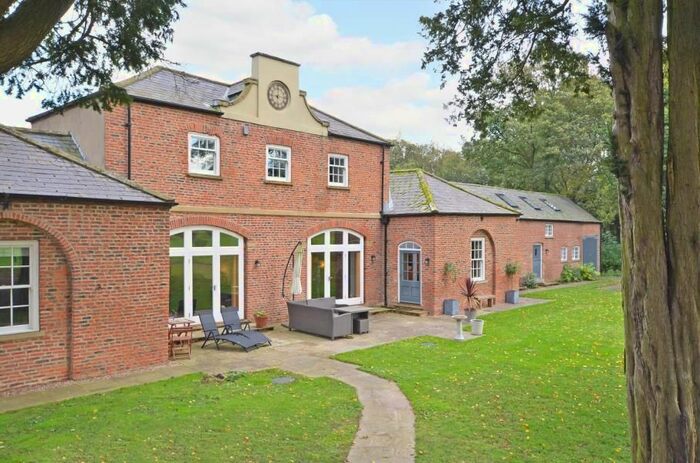 5 Bedroom Detached House To Rent In The Coach House, Naburn, York, YO19