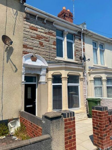 3 Bedroom Terraced House To Rent In New Road East, Portsmouth, PO2