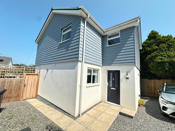 2 Bedroom House To Rent In Park View Road, Barnstaple, EX32