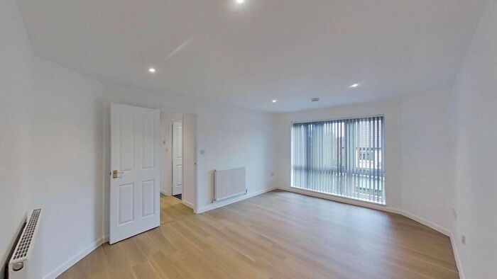 2 Bedroom Flat To Rent In Greenpark, Edinburgh, EH17