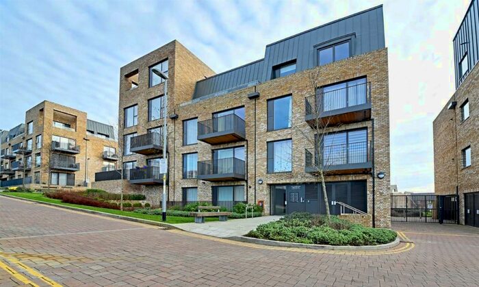 1 Bedroom Flat To Rent In Regiment Hill, Mill Hill, NW7