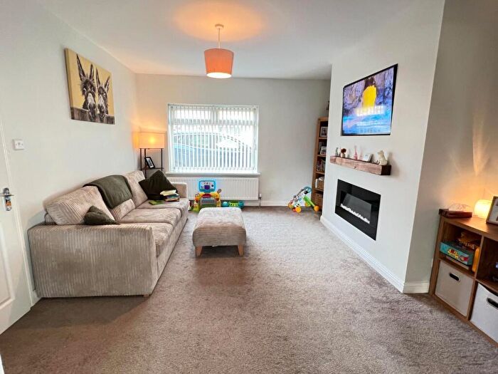 3 Bedroom End Of Terrace House For Sale In Milburn Street, Crook, DL15