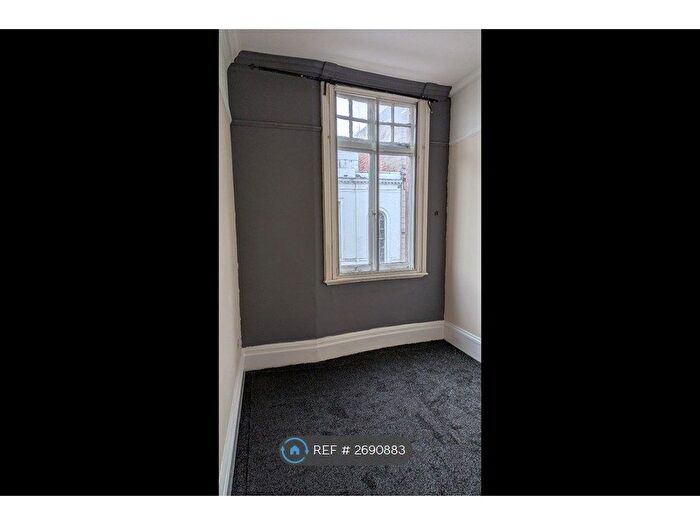 1 Bedroom Flat To Rent In Troccadero Block, Wolverhampton, WV1