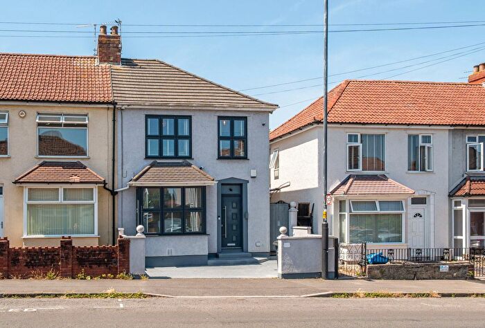 3 Bedroom End Of Terrace House For Sale In New Queen Street, Bristol, Somerset, BS15