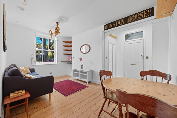 1 Bedroom Flat For Sale In Dunstan Houses, Stepney Green, E1