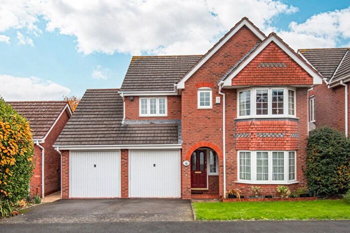 4 Bedroom Detached House For Sale In Appletrees Crescent, Bromsgrove, Worcestershire, B61