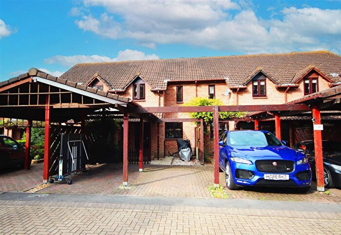 3 Bedroom Terraced House To Rent In Redwood Close, Lymington, SO41