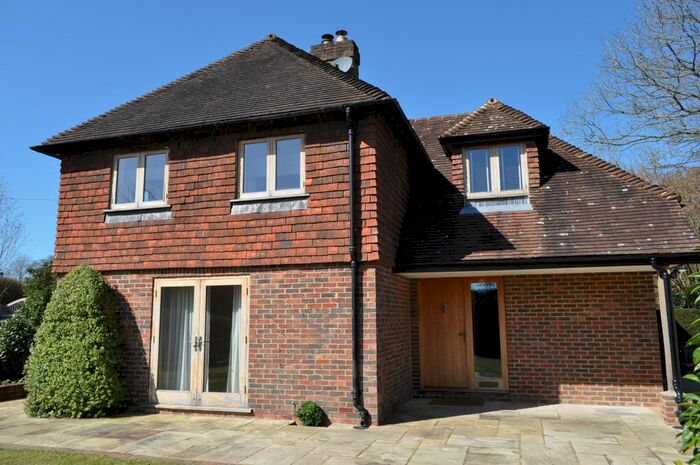 2 Bedroom Detached House To Rent In Smarts Hill, Tonbridge, TN11