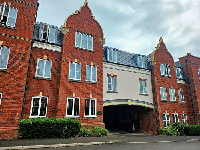 2 Bedroom Apartment For Sale In Duesbury Place, Mickleover, Derby, DE3