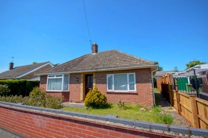 2 Bedroom Bungalow To Rent In Margaret Close, Norwich, NR6