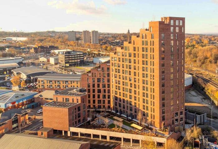 Apartment To Rent In Whitehall Road, Leeds, LS12