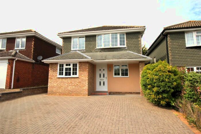4 Bedroom Detached House To Rent In Trinder Way, SS12