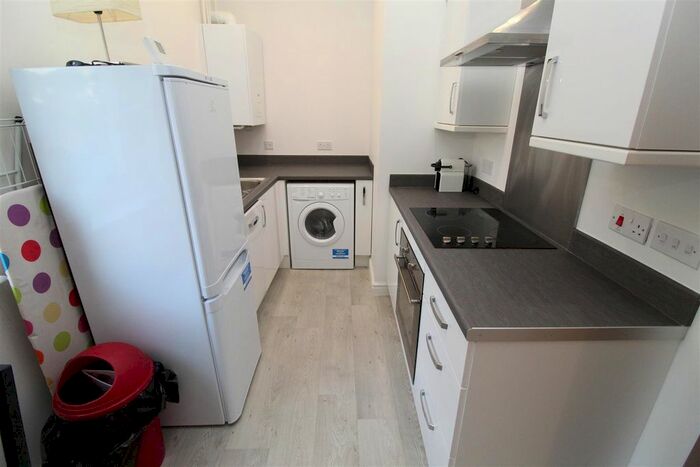 1 Bedroom Flat To Rent In Gold Tops, Newport, NP20