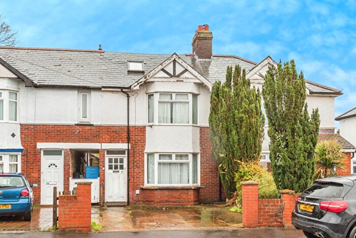 3 Bedroom Terraced House For Sale In Boswell Road, Oxford, OX4