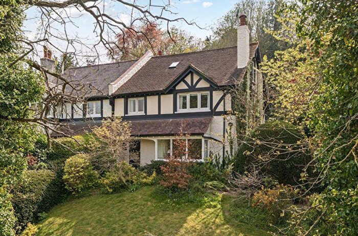 5 Bedroom Semi-Detached House To Rent In Furze Lane, Webb Estate, West Purley, CR8