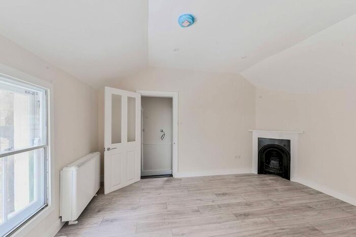 1 Bedroom Flat To Rent In Randolph Road, Walthamstow Village, London, E17