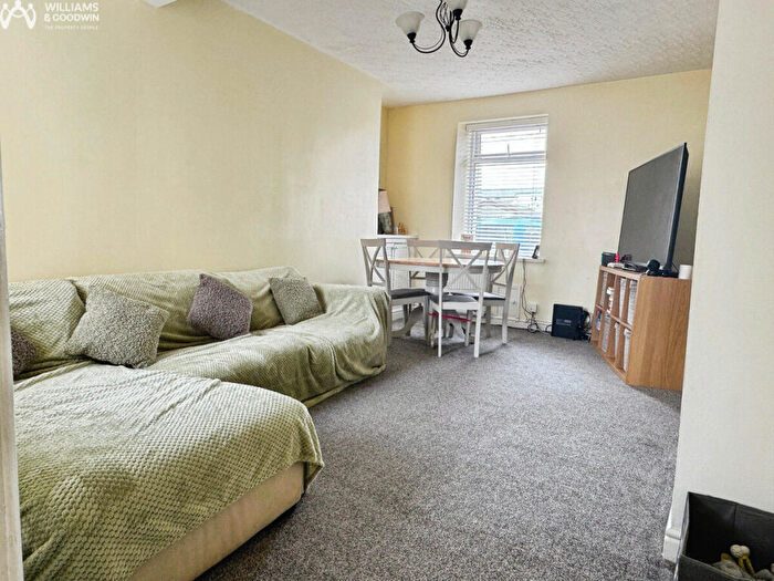 2 Bedroom End Of Terrace House For Sale In Gilbert Street, Holyhead, Anglesey, LL65