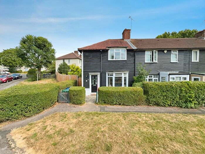 3 Bedroom End Of Terrace House For Sale In Blessbury Road, Edgware, HA8