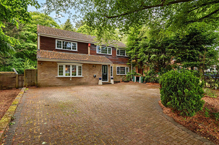 5 Bedroom Detached House For Sale In Westerdale Drive, Frimley, Camberley, Surrey, GU16