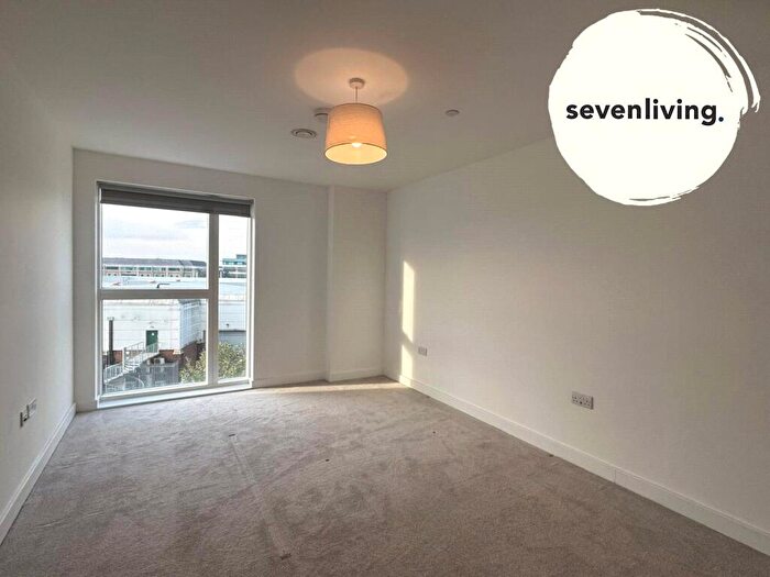 1 Bedroom Apartment To Rent In The Grand Exchange, Market Street, Bracknell, Berkshire, RG12