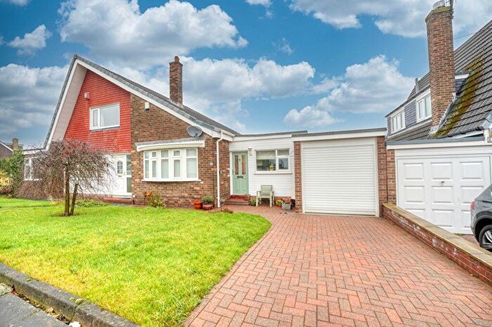 2 Bedroom Semi-Detached Bungalow For Sale In Warwick Avenue, Whickham, NE16